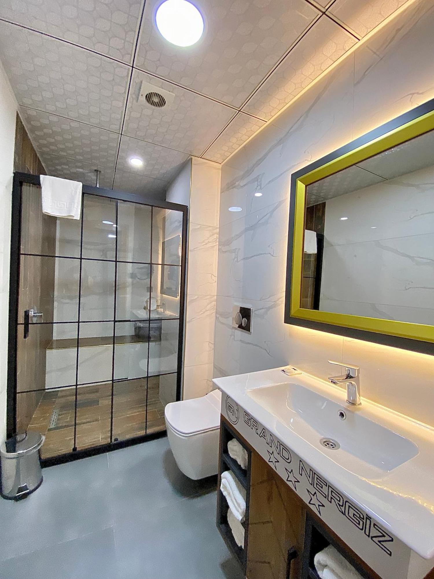 Grand Nergiz Otel アンタルヤ 部屋 写真